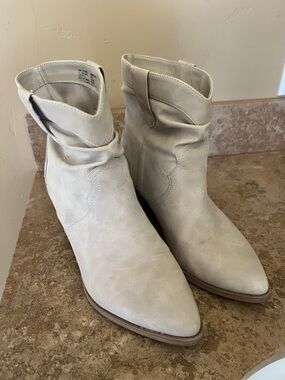 Time and Tru Cream Faux-Suede Ankle Booties
